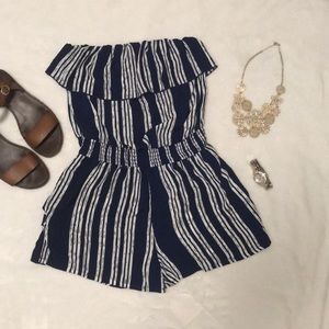 Striped Romper w/ pockets (M)